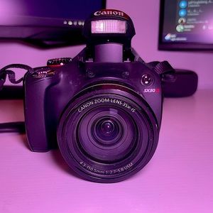 Canon PowerShot SX30 IS